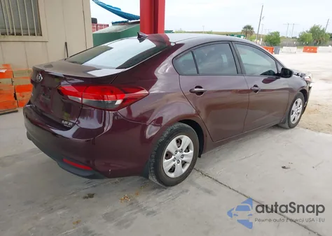 2017 Kia Forte Lx из США, поврежденный, VIN 3KPFK4A70HE114056